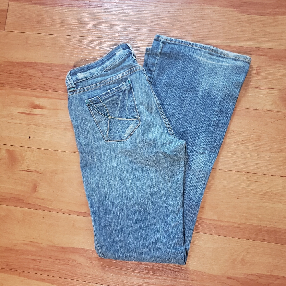 IT! Jeans distressed flare denim size 29 - Picture 3 of 7